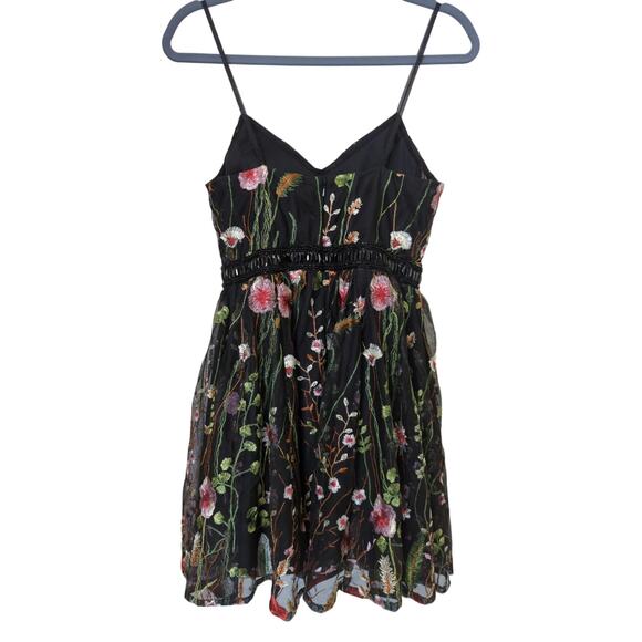 Gigi's Closette Glendale MacDuggal Style Flower Embroidered A Line Dress Size 6 - Picture 2 of 10